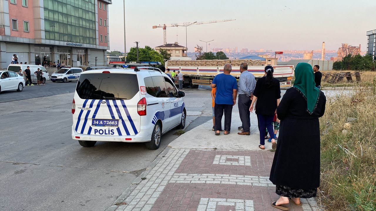 Bisiklet sürerken TIR'ın altında kalan 11 yaşındaki çocuğun bacağı koptu 4