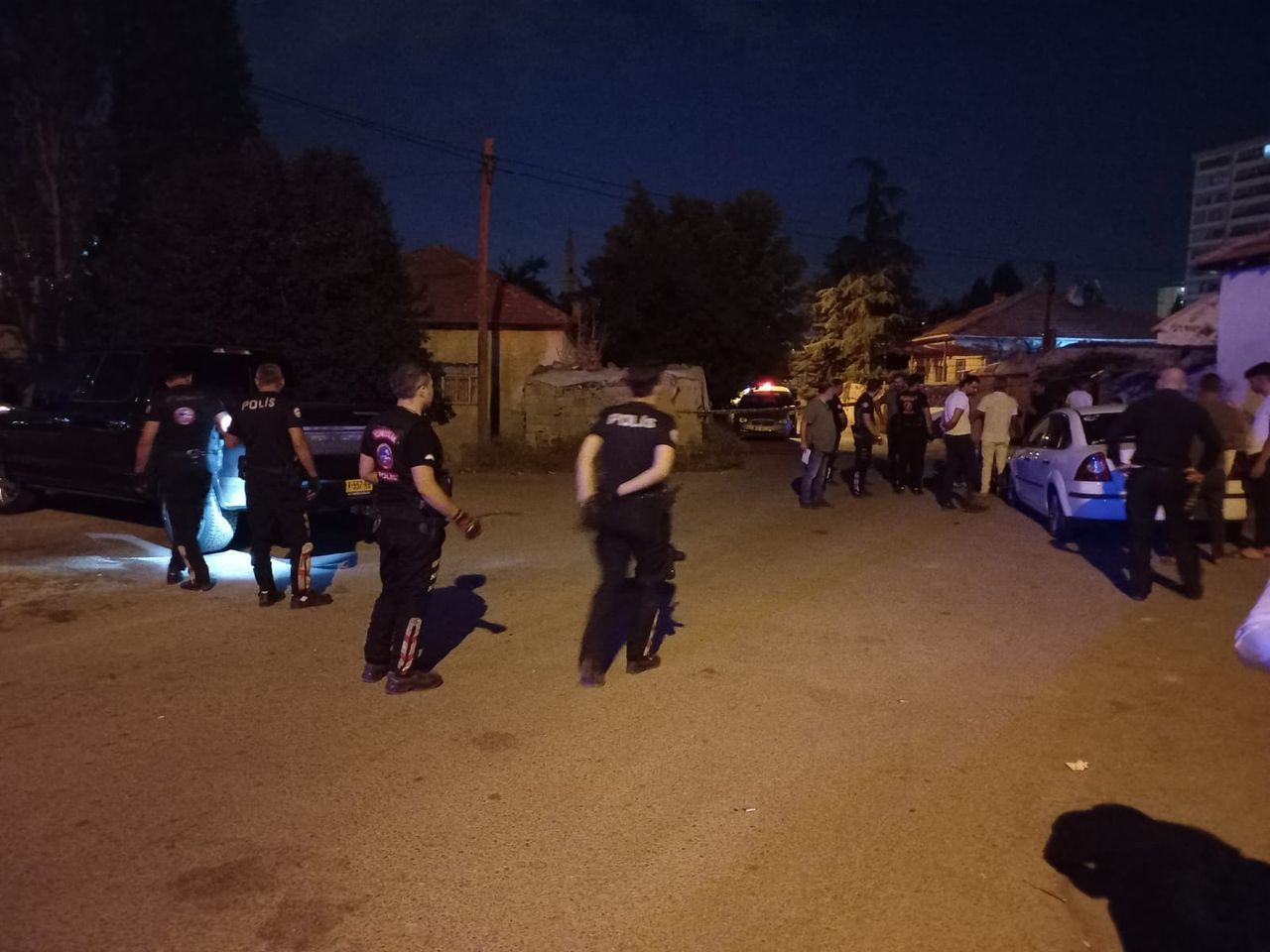 Sanatçı Metin Işık ve oğlu husumetlilerine kurşun yağdırmıştı! Baba ve oğlu tutuklandı 4