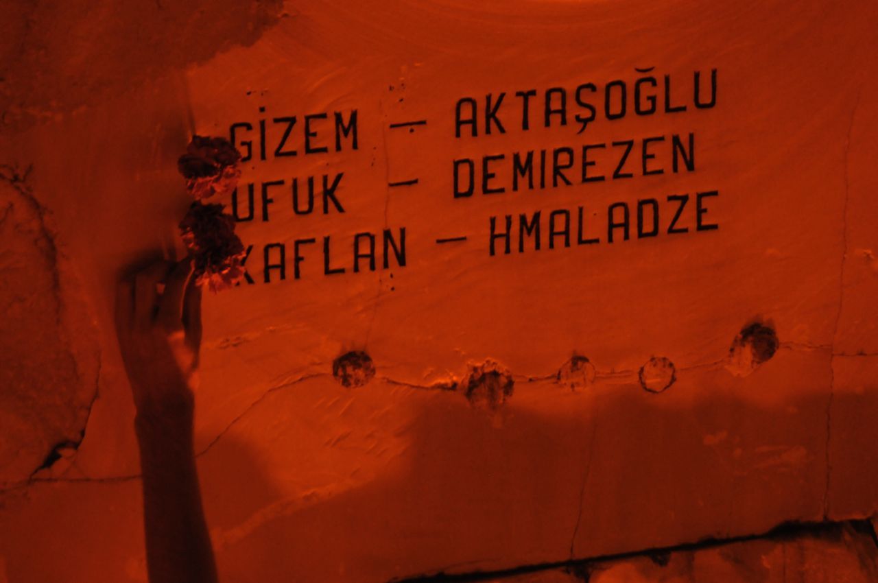 17 Ağustos Depremi’nde hayatını kaybeden 2 bin 504 kişi Yalova’da anıldı 8