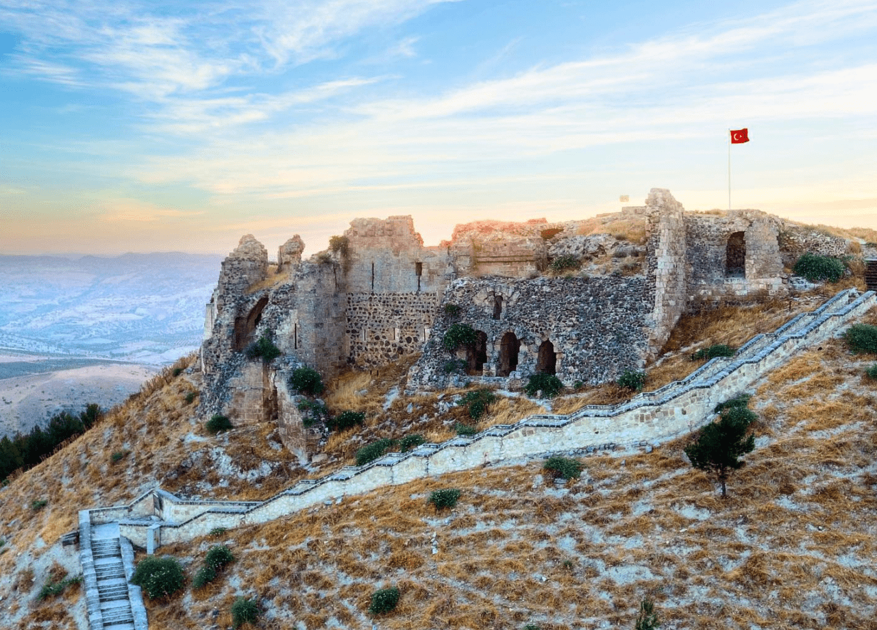 Tarihi yerleri, sokakları ve konaklarıyla bir çok medeniyetin izlerini taşıyan şehir! Kilis’te gezilecek yerler ve yöresel lezzetler listesi 4