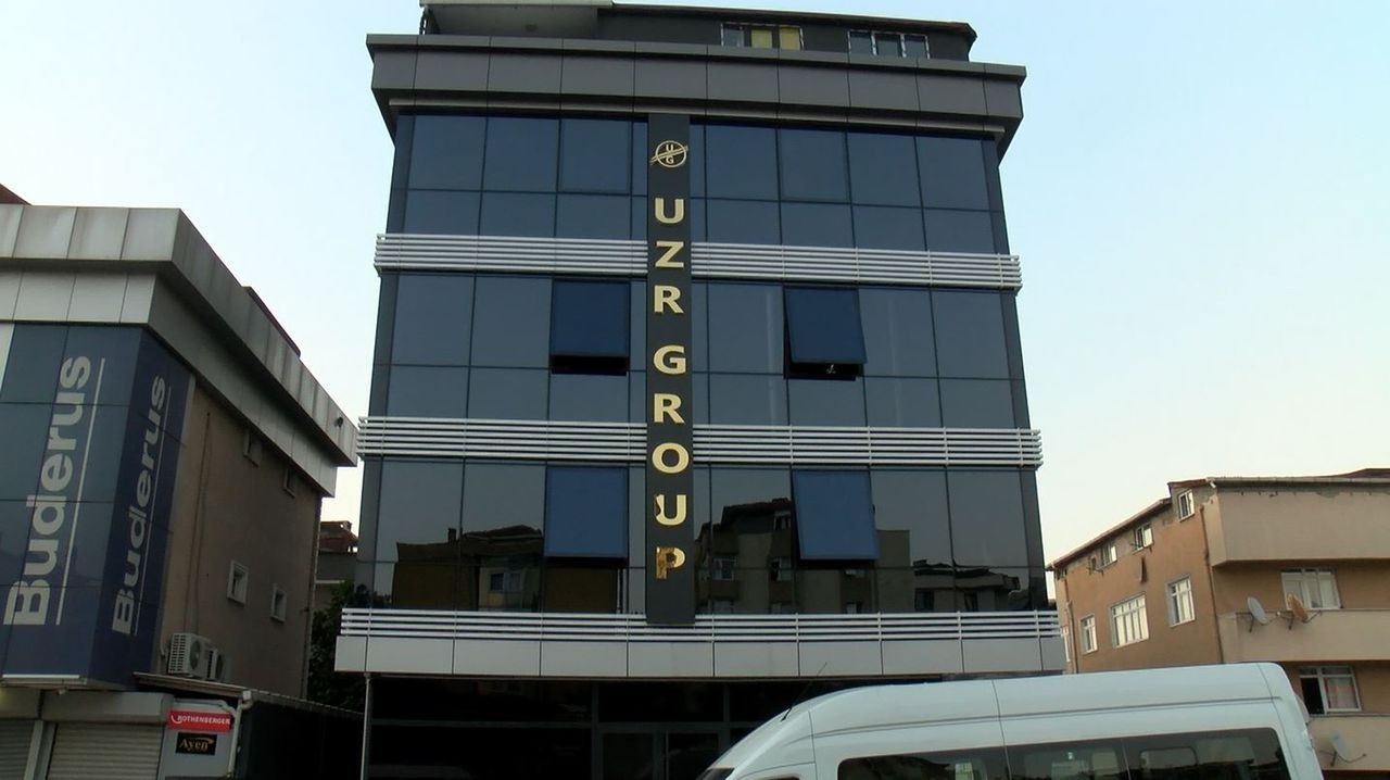 Polis memuru, masaj salonunu kapatmayı reddeden babasına kurşun yağdırdı 1