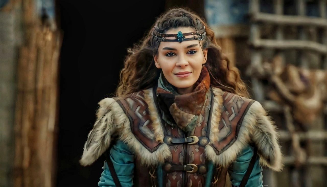 Destan Finali İçin Oyuncular Çağrıldı! Destan Dizisi Ebru Şahin'le Veda Ediyor! 4