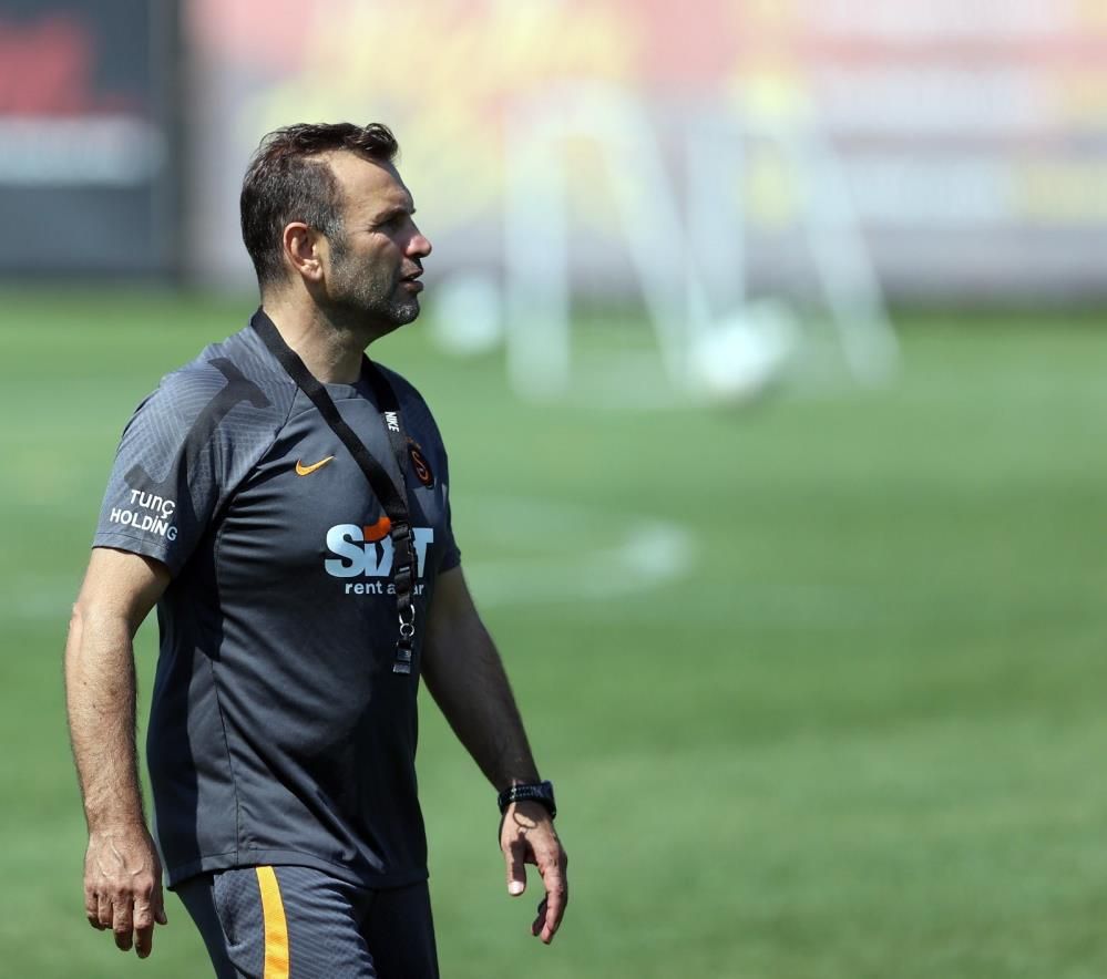 Galatasaray milli futbolcuyu transfer ediyor! Okan Buruk'tan flaş telefon... 1