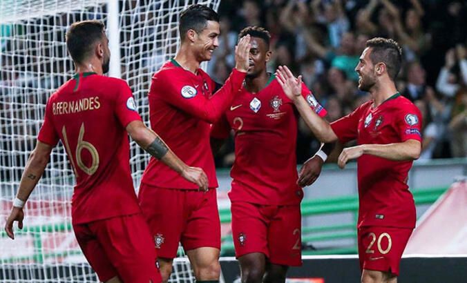 Cristiano Ronaldo'nun yeni adresi şaşırttı! Herkesi ters köşe yapan haber 7