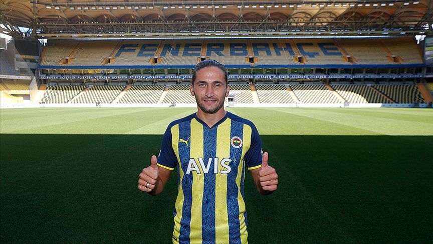 Sezona şampiyonluk parolasıyla başlayan Fenerbahçe'de Miguel Crespo şoku yaşanıyor! 2