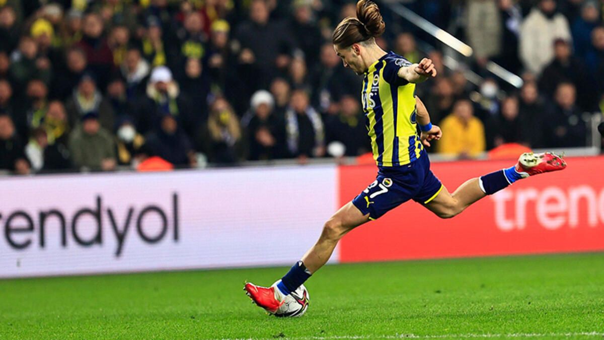 Sezona şampiyonluk parolasıyla başlayan Fenerbahçe'de Miguel Crespo şoku yaşanıyor! 4