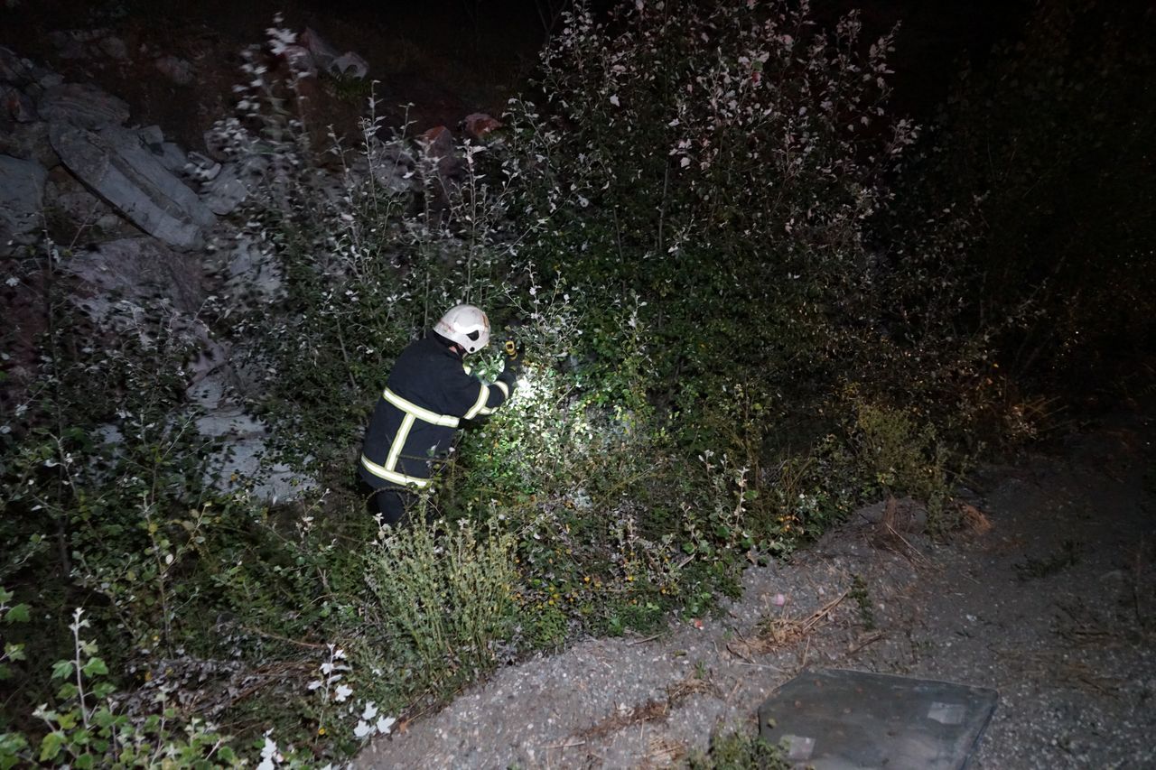 Takla atarak karşı şeritteki araçların üzerine uçtu: 3 ölü, 5 yaralı 4