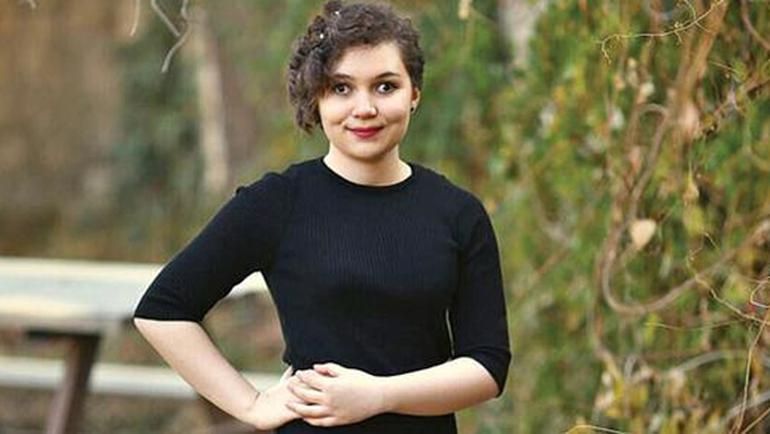 Üniversite sınavının şampiyonu görme engelli Fulya’ya dünya devlerinden iş teklifi yağıyor! 1