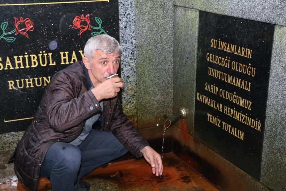 Arsenikli olduğu gerekçesiyle tabela asılmıştı! 'Ölen olmadı' diyerek o suyu içmeye devam ediyorlar 5