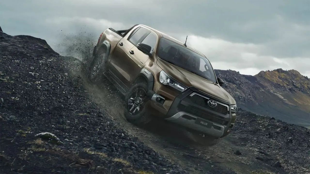 Toyota Hilux İndirimli Fiyatı Göz Kırptı! Bu Fiyat Bir Daha Bulunmaz 9
