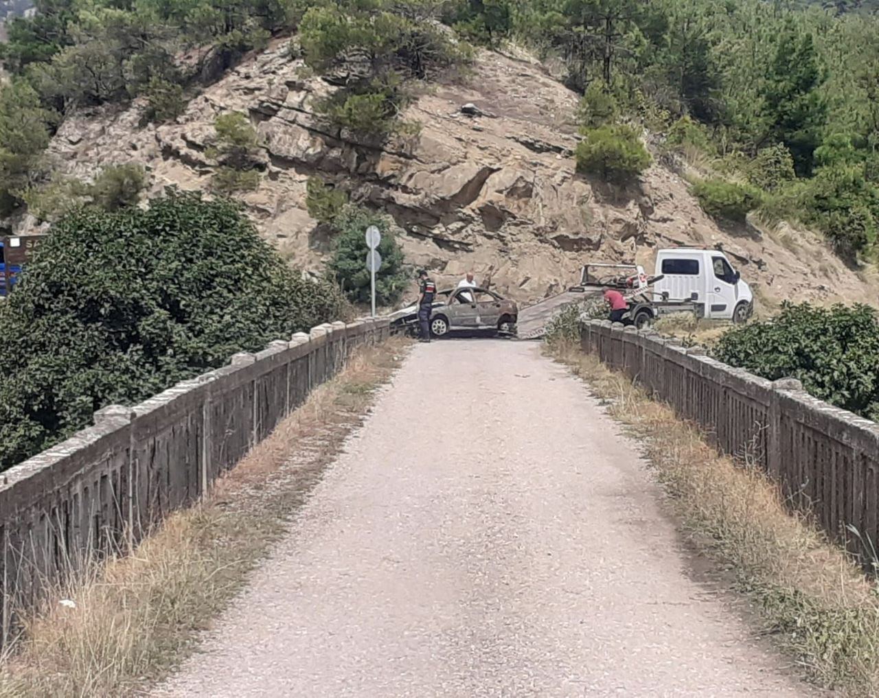 Yanmış otomobil korkunç cinayeti ortaya çıkardı 1