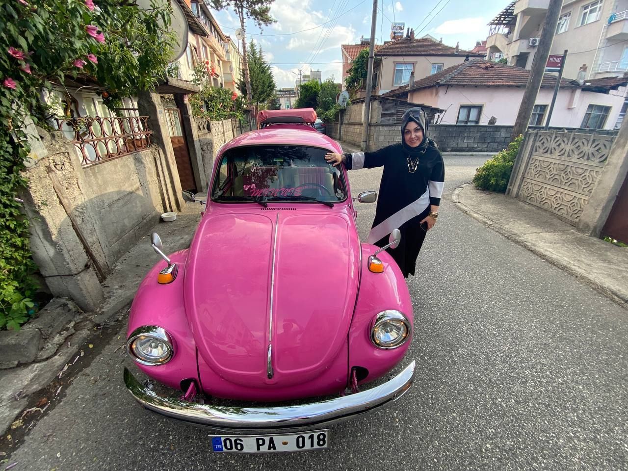 Doğa ve klasik araç tutkusu bunu da yaptırdı! Onunkisi 'Pembe Aşk' 5