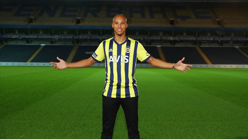 Fenerbahçe'den ayrılacak olan Marcel Tisserand'ın gideceği takım belli oldu 1