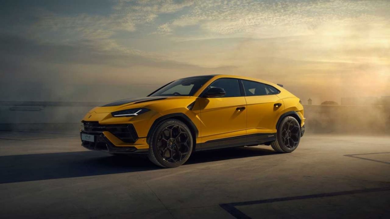 Lamborghini, 666 beygirlik Urus Performante otomobilini tanıttı 9