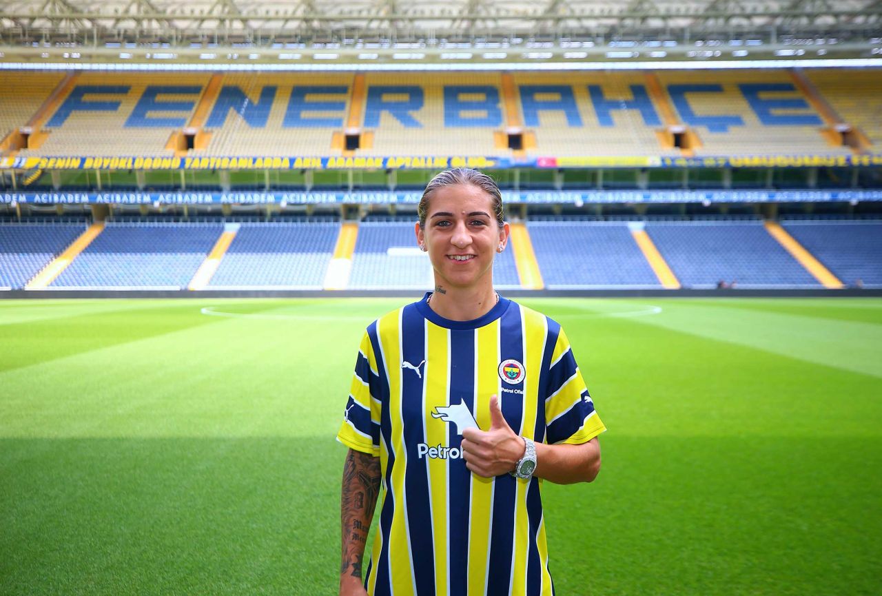Fenerbahçe Kadın Futbol Takımı, Nazlıcan Parlak'ı transfer etti 1