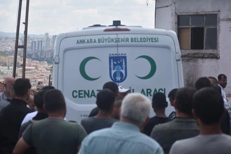 Her satırı vahşet! Cani baba, 3 yaşındaki oğlunu işkenceyle öldürdü! 6