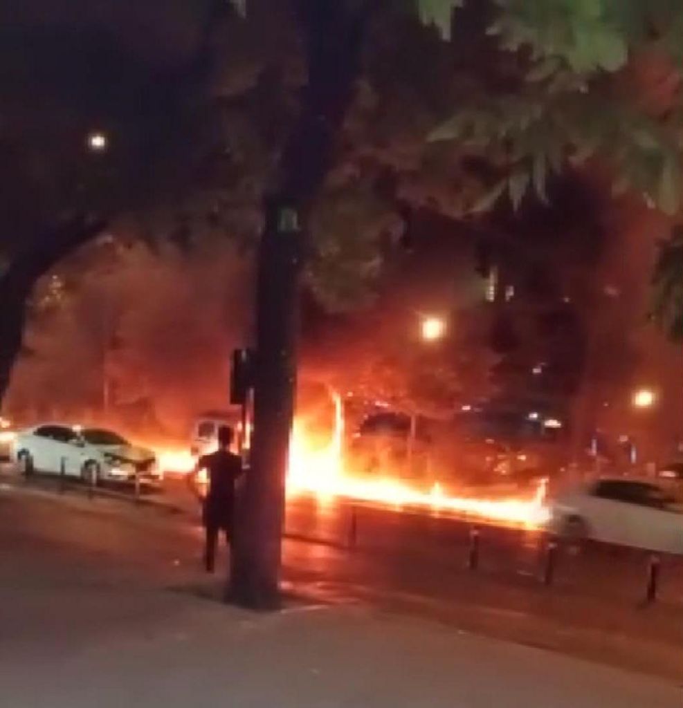 Kazanın ardından araçlar alev aldı, sürücüler ölümden döndü 1
