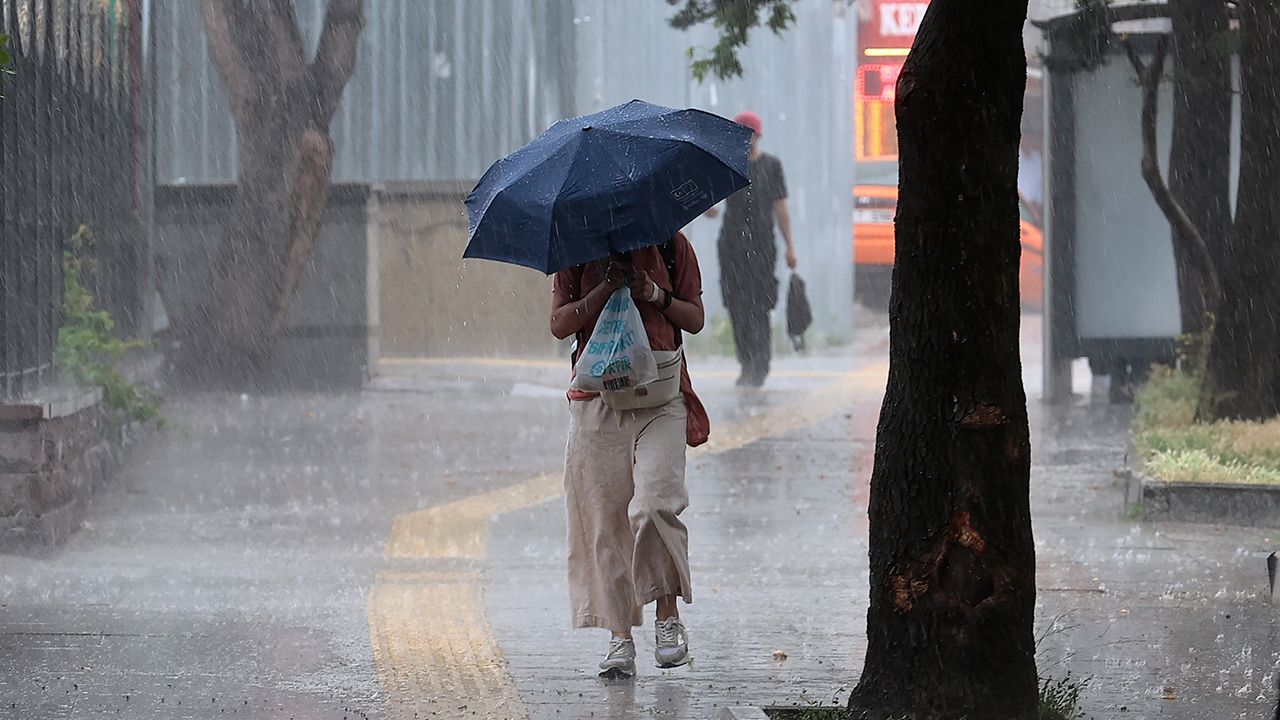 Meteoroloji'den 10 ile 'sarı' ve 'turuncu' kodlu uyarı: Ani sel ve su baskınları yaşanabilir! 1