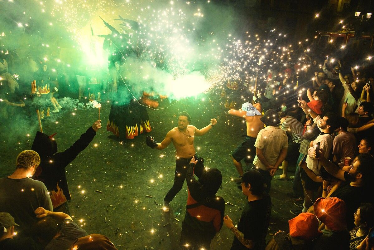 Barcelona’da düzenlenen geleneksel Gracia Festivali renki görüntülere sahne oldu 11