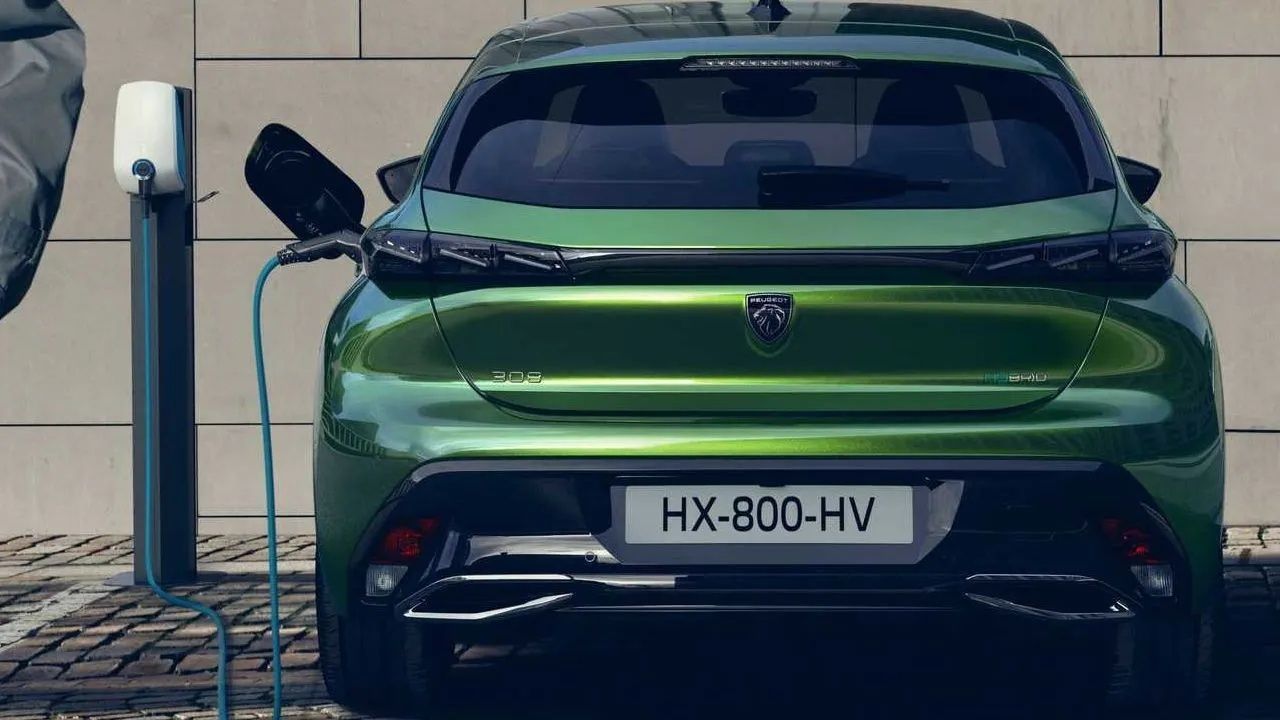 Peugeot 308 Türkiye'de! İşte Peugeot 308 İle İlgili Bilinmeyenler 7