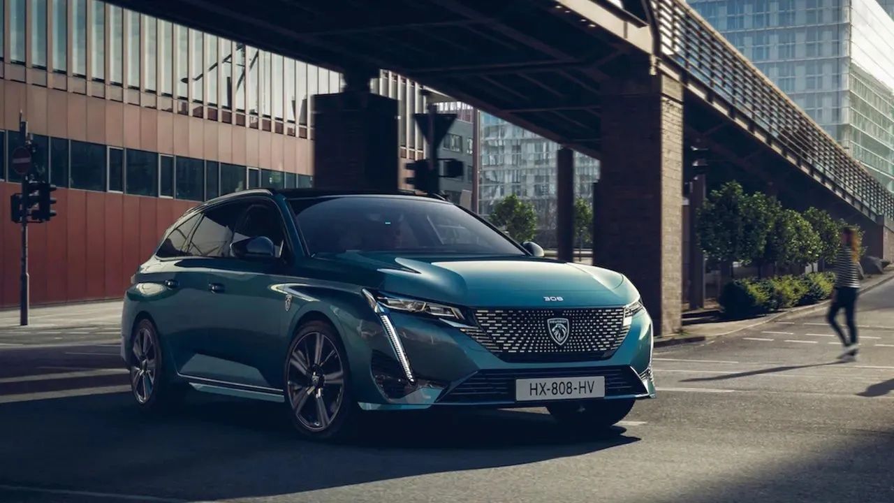 Peugeot 308 Türkiye'de! İşte Peugeot 308 İle İlgili Bilinmeyenler 8