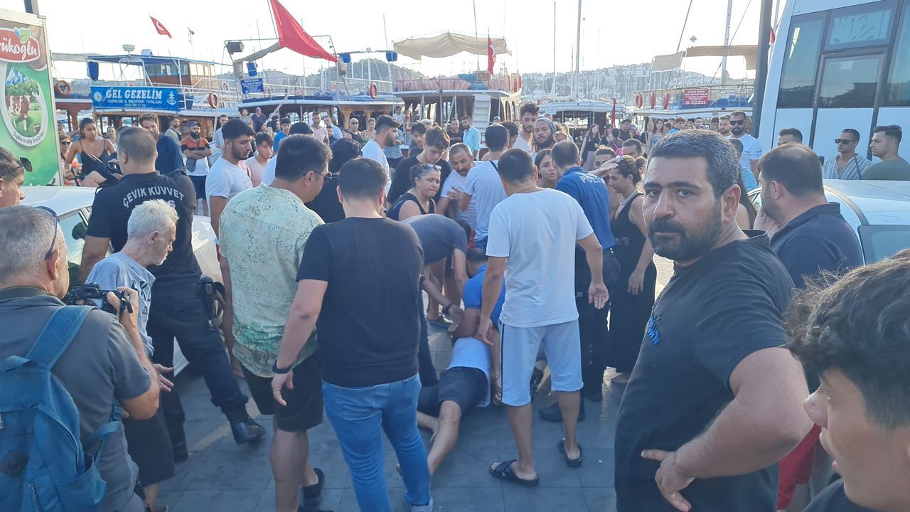 Bodrum’da tekne çalışanları ile müşterileri birbirine girdi: 1 polis yaralandı 2