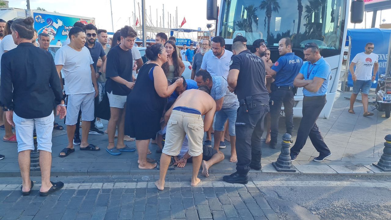 Bodrum’da tekne çalışanları ile müşterileri birbirine girdi: 1 polis yaralandı 4