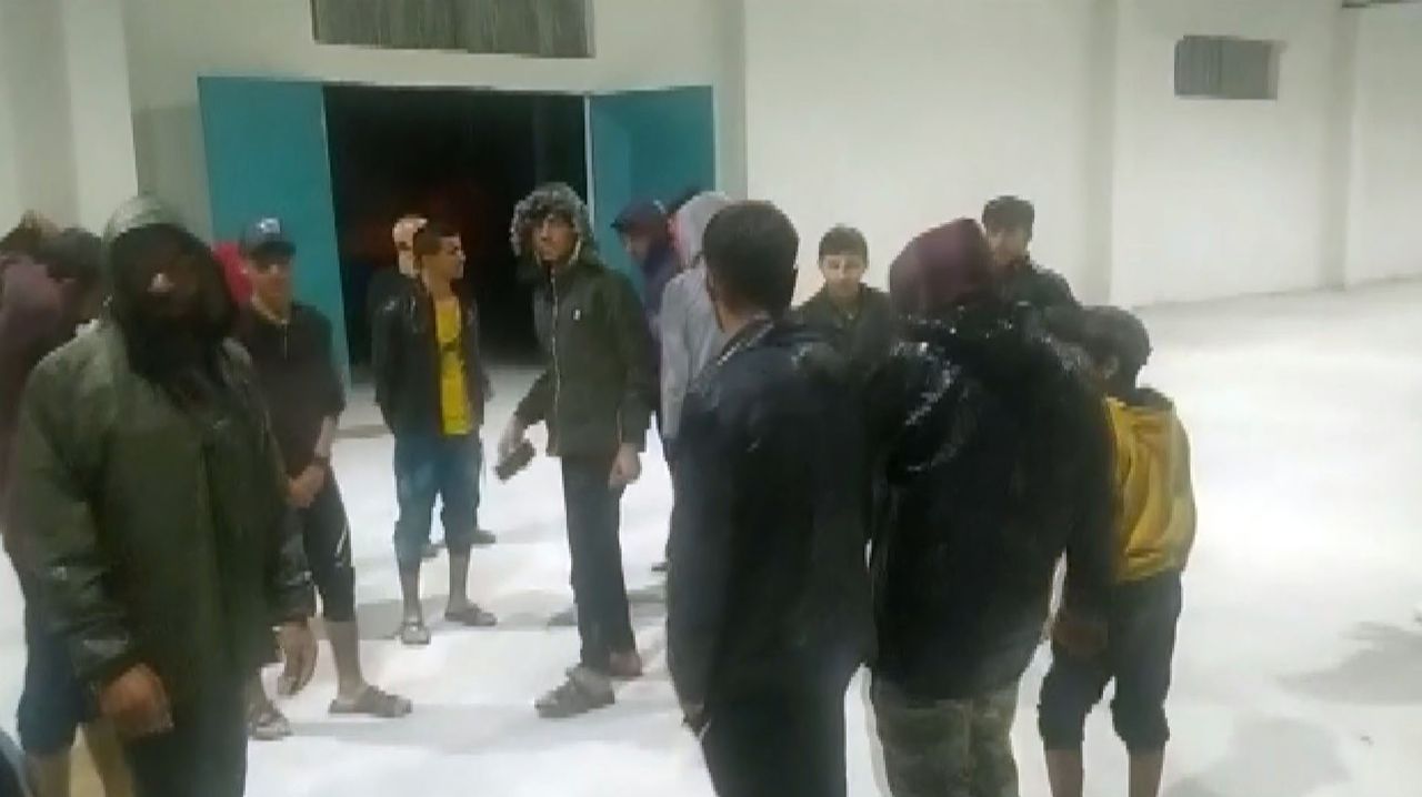 Bursa'da mevsimlik işçilerin çadırlarını su bastı! 270 işçi ve 30 çocuk tahliye edildi 10