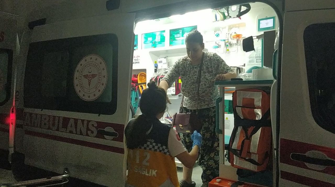 Bursa’da sele kapılan 4 kişiyi ekipler kurtardı 8