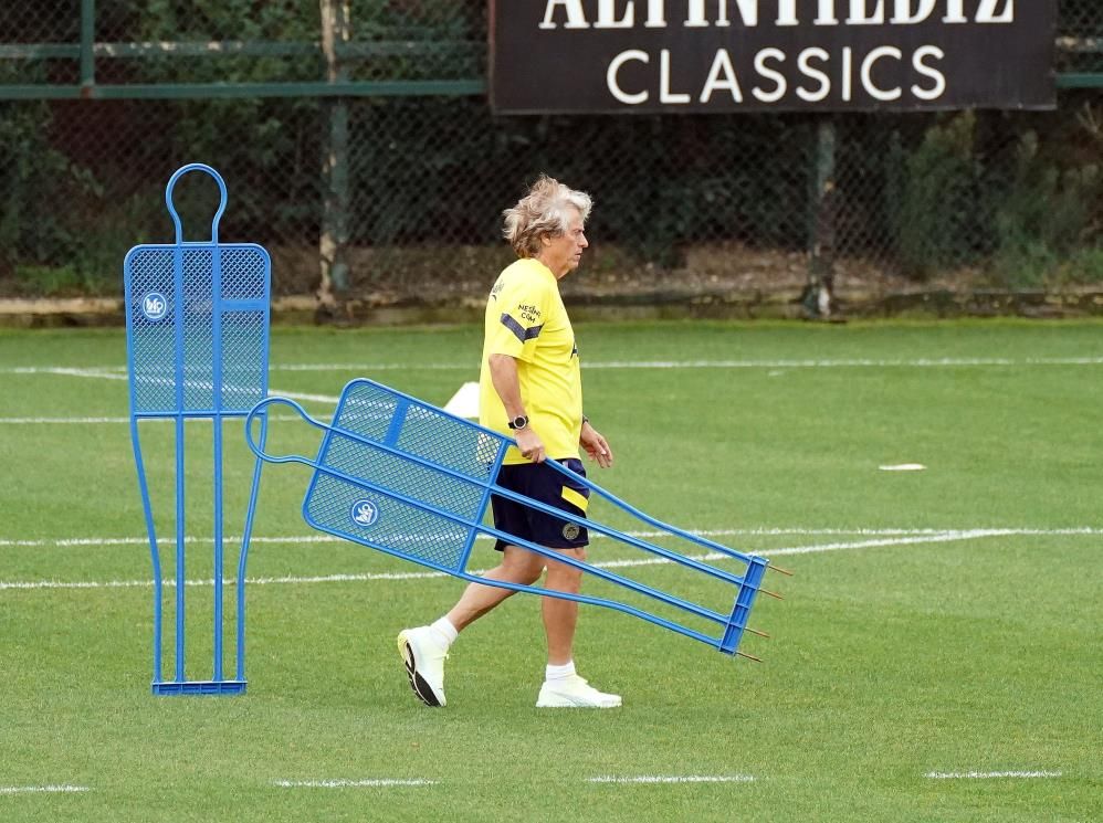 Herkes bu karara şaşkın! Fenerbahçe'de Jorge Jesus, kendi transferini gönderiyor... 1