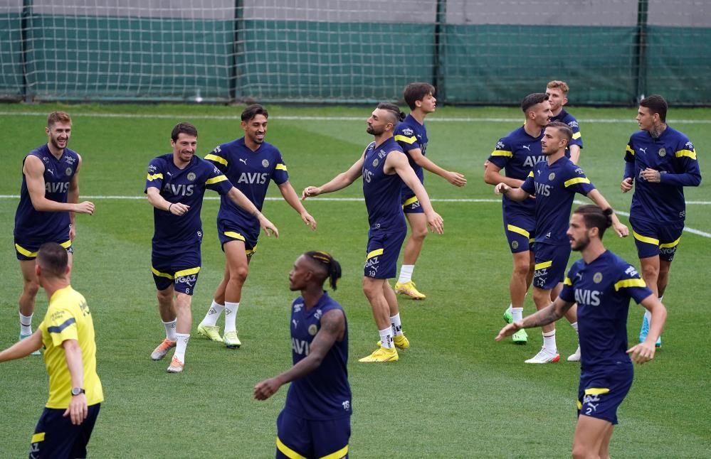 Herkes bu karara şaşkın! Fenerbahçe'de Jorge Jesus, kendi transferini gönderiyor... 2