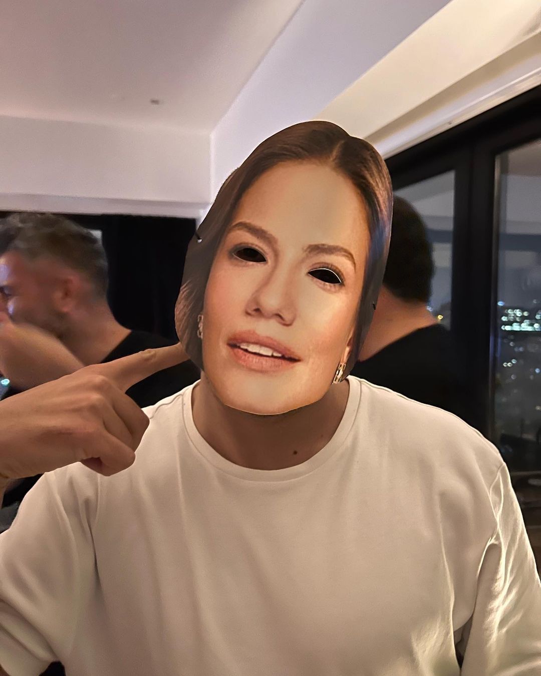 Demet Özdemir ile yarın evlenecek olan Oğuzhan Koç bekarlığa veda etti 6