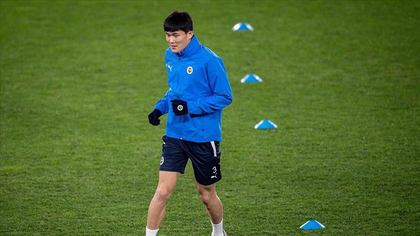Fenerbahçeli yıldız futbolcuya 10 milyon Euro'luk transfer teklifi 5