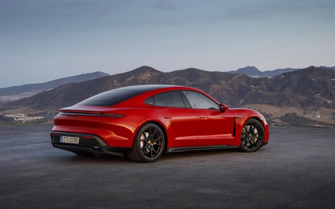 Porsche, 24 saat içerisinde inanılması güç bir rekora imza attı 4