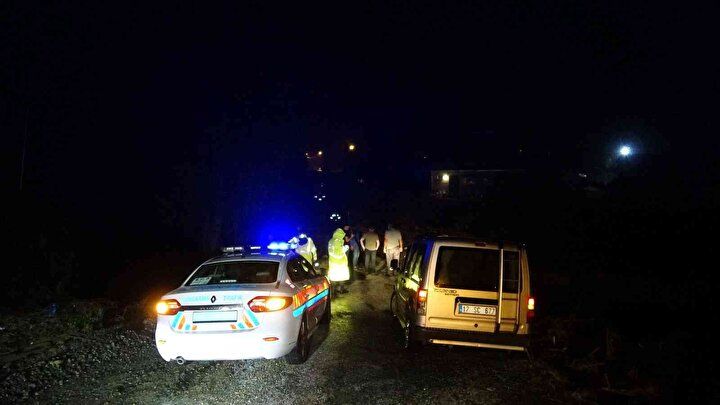 Çanakkale'de sağanak yağış: Yol çöktü! Köye giriş çıkış yapılamıyor... 3