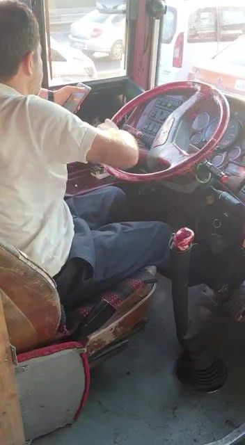 İETT'de yaşanan olay 'bu kadar da olmaz' dedirtti: Şoför, yanındaki kişiyi direksiyona geçirdi 2
