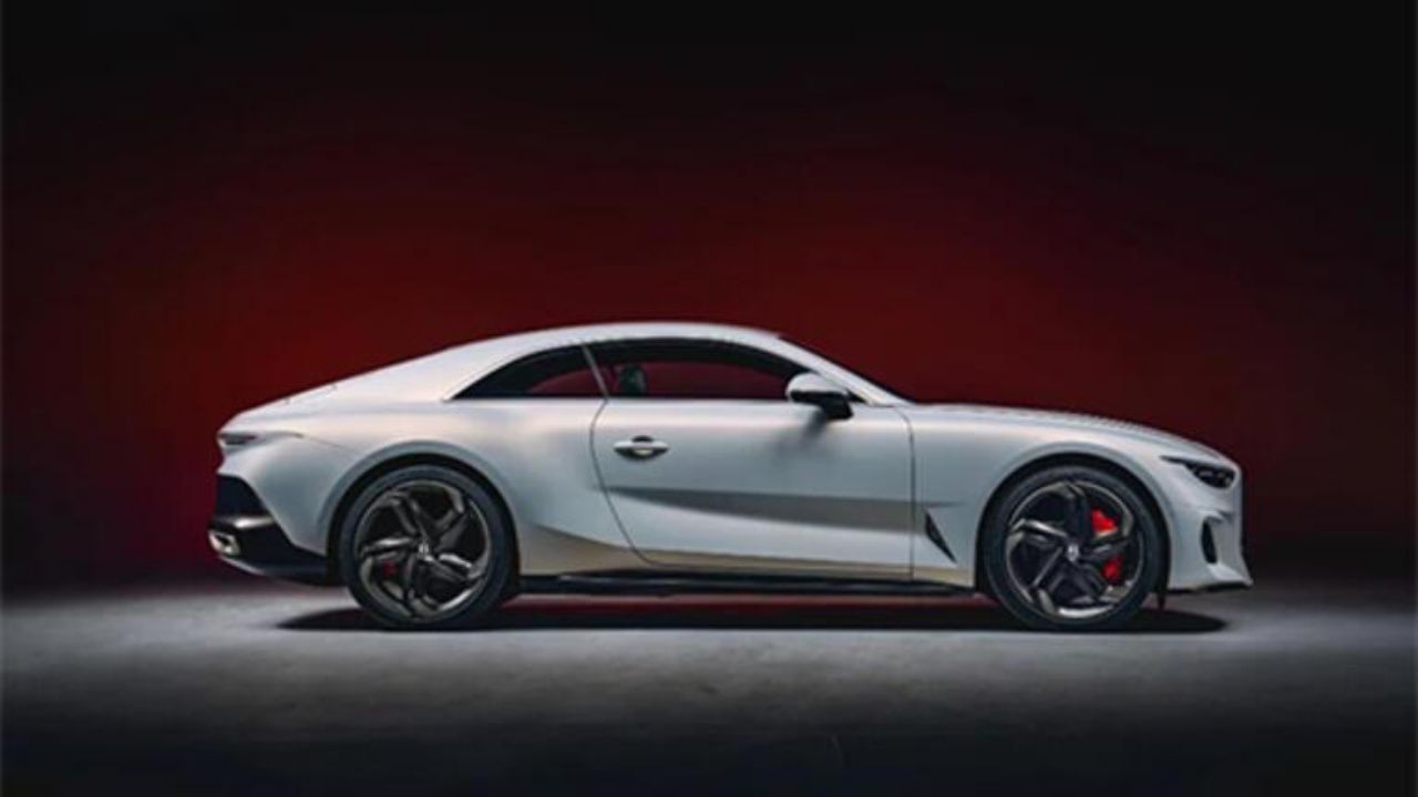 Bentley’in yeni elektrikli otomobili Batur, tam 740 beygir 3