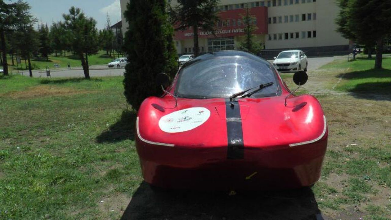 Yüzde yüz yerli elektrikli otomobil Voltalar, Efficiency Challenge Elektrikli Araçlar Yarışları’nda Türkiye 4.’sü oldu. 5