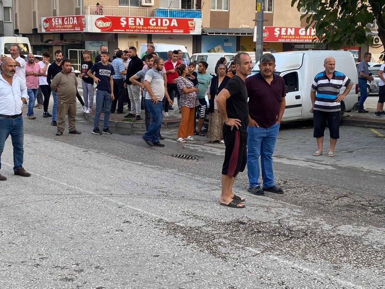 Halk otobüsü 8 yaşındaki çocuğa çarpıp, üzerinden geçti 2