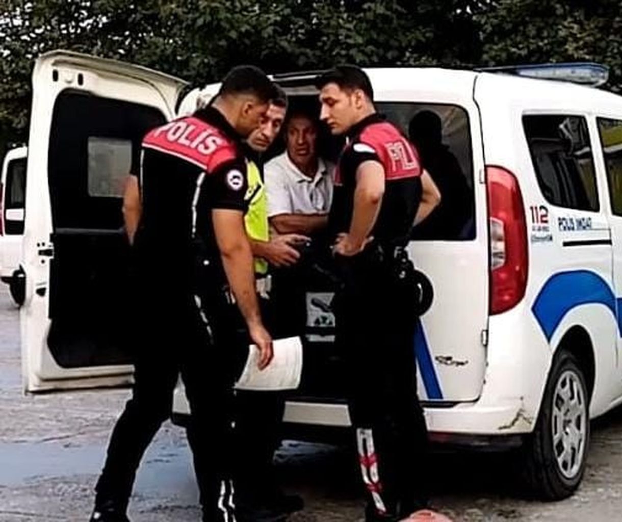 Halk otobüsü 8 yaşındaki çocuğa çarpıp, üzerinden geçti 4