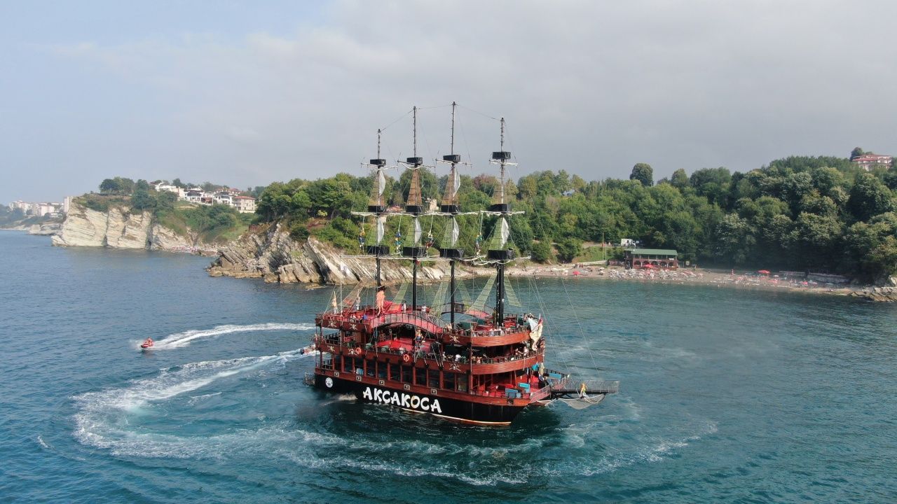 Düzce Akçakoca’yı sadece haftasonları 150 bin kişi ziyaret ediyor. 7