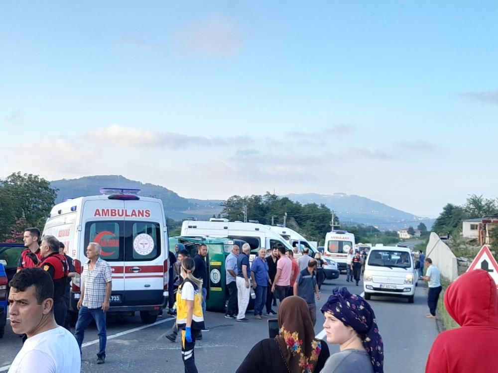Ordu'da trafik kazası: Çok sayıda yaralı var! 3