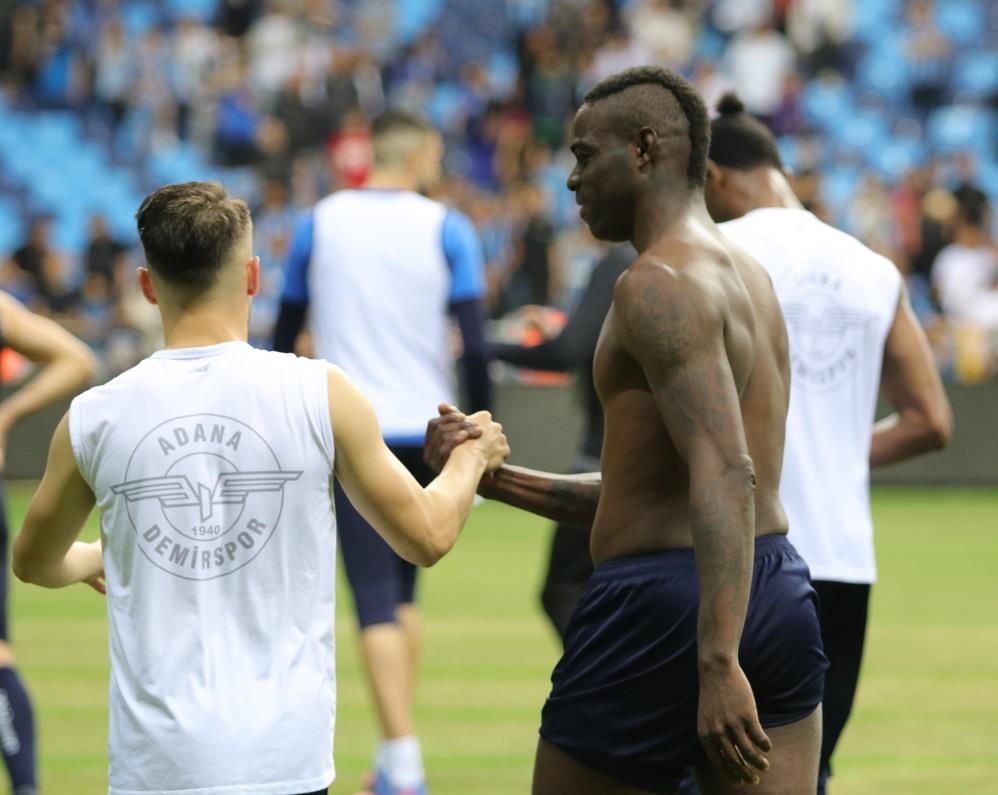 Adana Demirspor'dan ayrılan Mario Balotelli'nin yeni takımı belli oldu 5