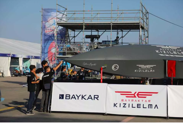 Bayraktar Karadeniz ilk kez görücüye çıktı: Ziyaretçiler büyük ilgi gösterdi 3