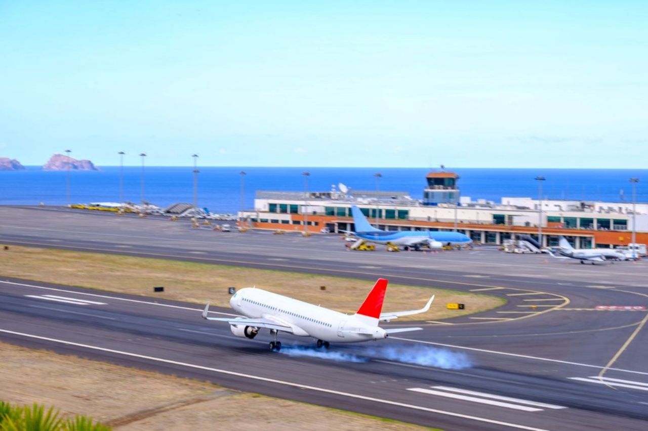 Bu pistler pilotların ve yolcularında korkulu rüyası! Dünyanın en tehlikeli iniş pistleri 10