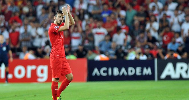 Beşiktaş'la sözleşmesi biten Oğuzhan Özyakup Hollanda'ya gidiyor 5