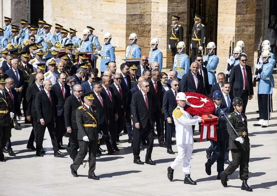 Cumhurbaşkanı Erdoğan ve devlet erkanı Anıtkabir'de! İşte önemli anlar... 42