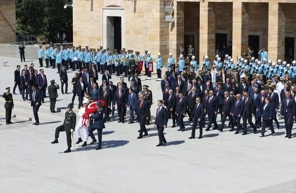 Cumhurbaşkanı Erdoğan ve devlet erkanı Anıtkabir'de! İşte önemli anlar... 45