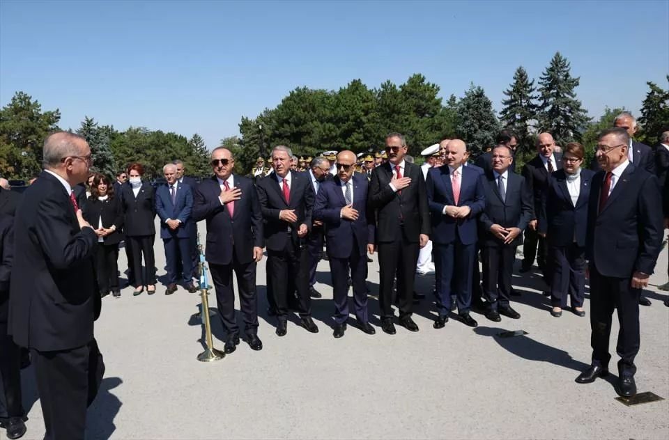 Cumhurbaşkanı Erdoğan ve devlet erkanı Anıtkabir'de! İşte önemli anlar... 3