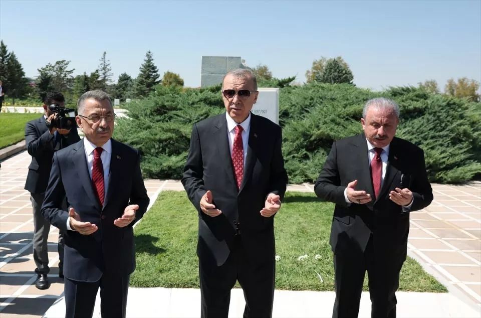 Cumhurbaşkanı Erdoğan ve devlet erkanı Anıtkabir'de! İşte önemli anlar... 16